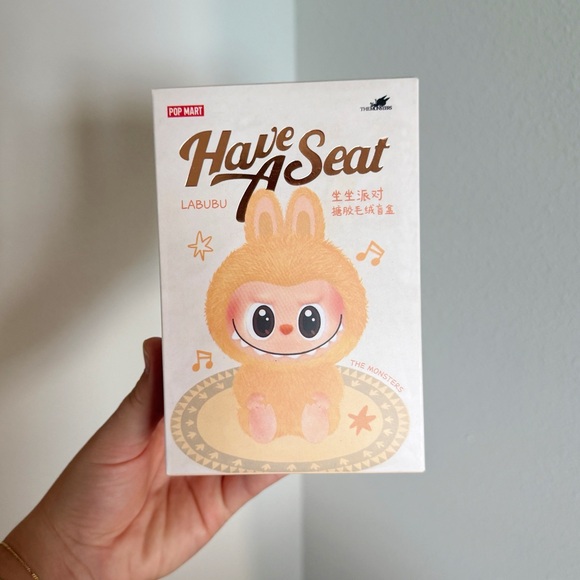 Pop Mart Labubu THE MONSTERS Have a Seat Vinyl Plush Sealed Single Blind Box - Picture 1 of 6
